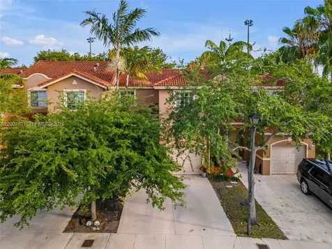 8546 SW 214th Way Cutler Bay FL 33189