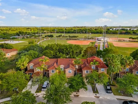 8546 SW 214th Way Cutler Bay FL 33189