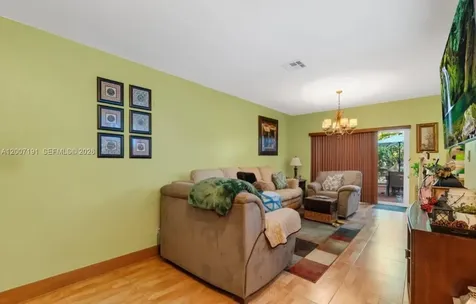 8546 SW 214th Way Cutler Bay FL 33189
