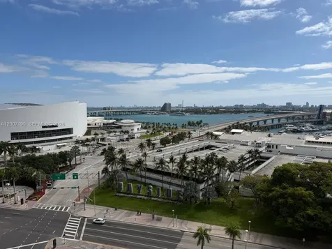 398 NE 5th Street Miami FL 33132