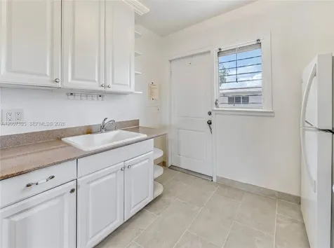 7407 Byron Avenue Miami Beach FL 33141