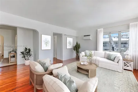 7407 Byron Avenue Miami Beach FL 33141