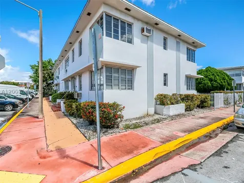 7407 Byron Avenue Miami Beach FL 33141