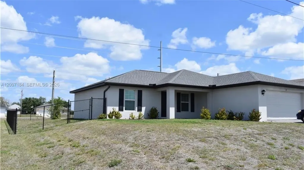 117 23rd Terrace Cape Coral FL 33993