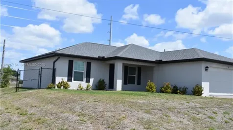 117 23rd Terrace Cape Coral FL 33993