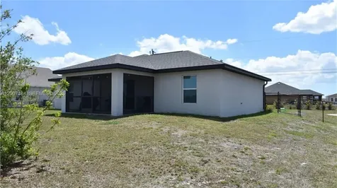 117 23rd Terrace Cape Coral FL 33993