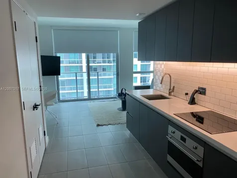227 NE 2nd Street Miami FL 33132