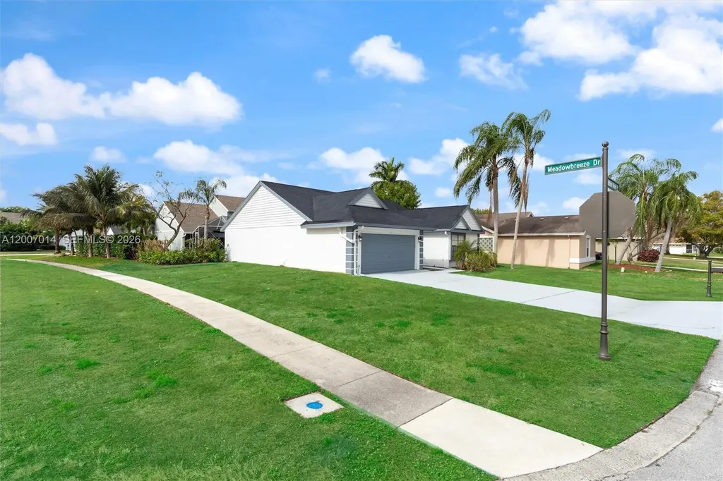 1665 Weather Vane Place Wellington FL 33414