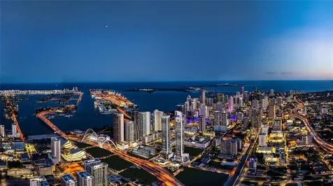 20 NE 11th Street Miami FL 33132