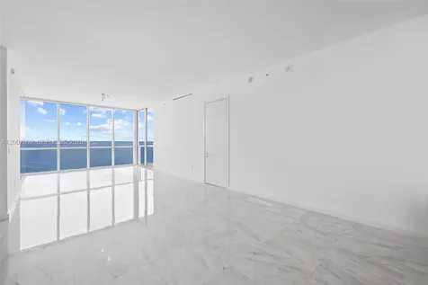 100 S Pointe Drive Miami Beach FL 33139