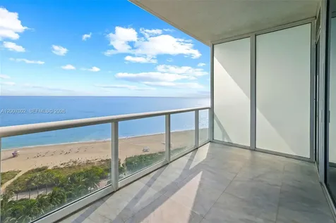 100 S Pointe Drive Miami Beach FL 33139