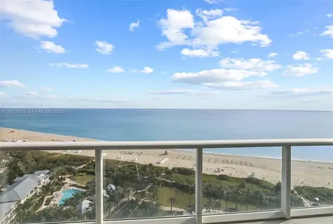 100 S Pointe Drive Miami Beach FL 33139