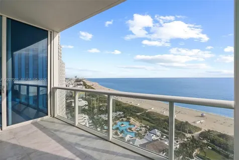100 S Pointe Drive Miami Beach FL 33139