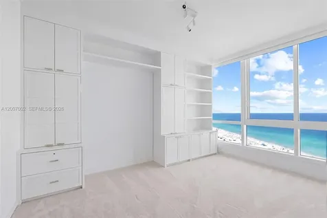 100 S Pointe Drive Miami Beach FL 33139
