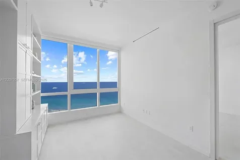 100 S Pointe Drive Miami Beach FL 33139