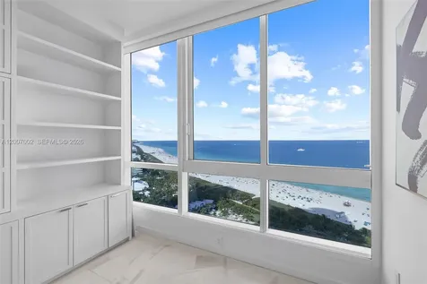 100 S Pointe Drive Miami Beach FL 33139