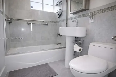 1333 15th Street Miami Beach FL 33139