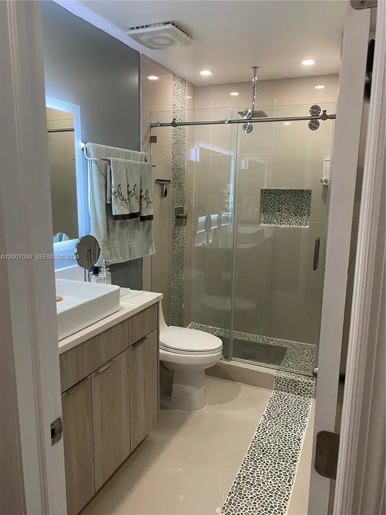 428 N Crescent Drive Hollywood FL 33021