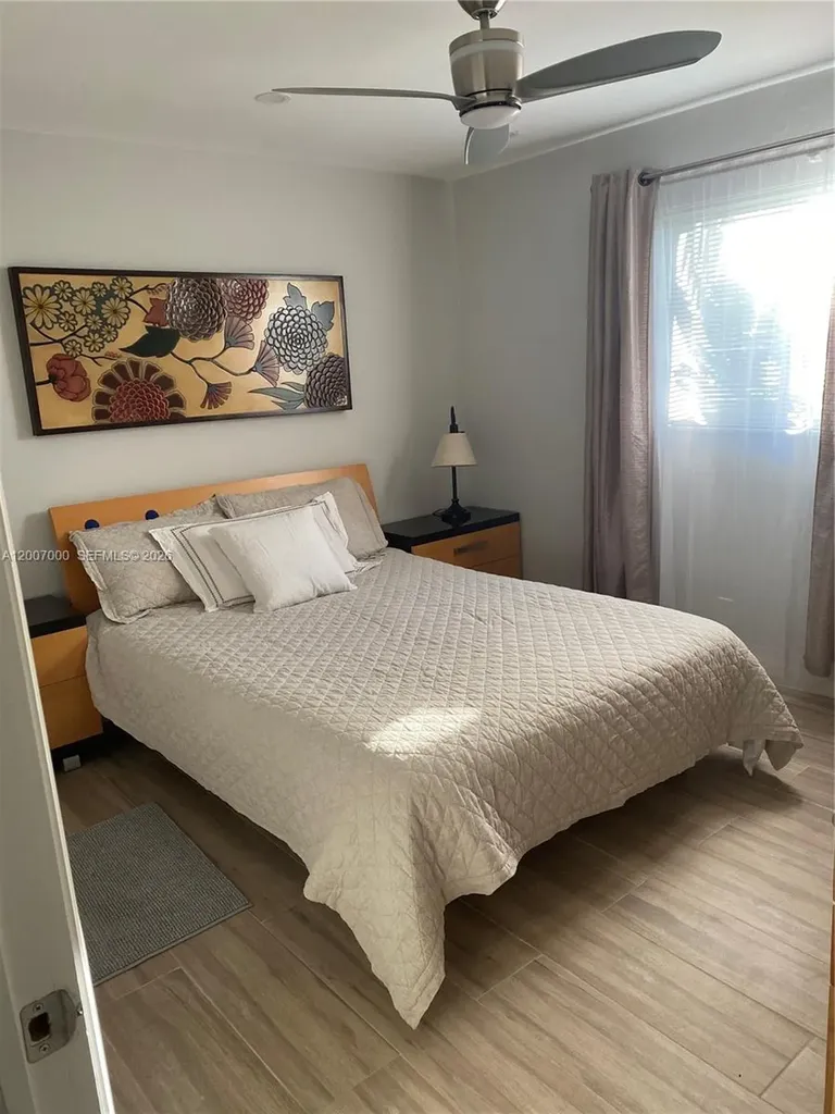 428 N Crescent Drive Hollywood FL 33021