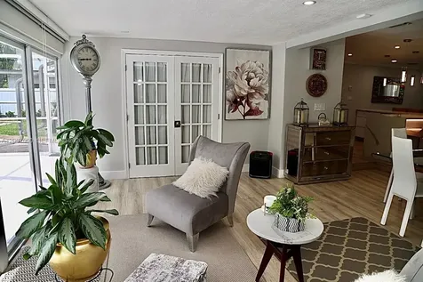 428 N Crescent Drive Hollywood FL 33021