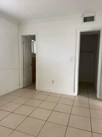890 NW 45th Avenue Miami FL 33126