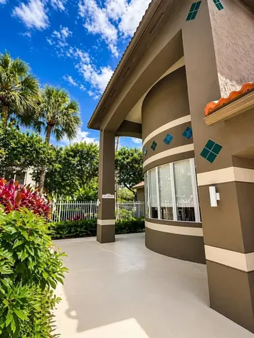 450 S Park Road Hollywood FL 33021