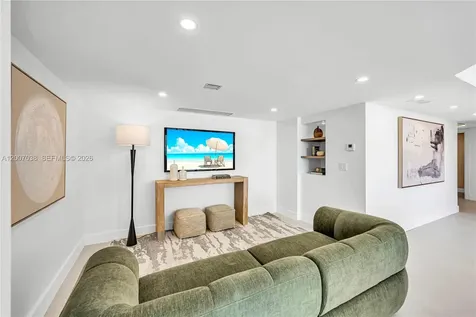 20185 E Country Club Drive Aventura FL 33180