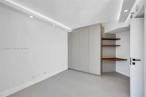 20185 E Country Club Drive Aventura FL 33180