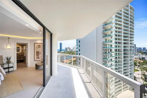 20185 E Country Club Drive Aventura FL 33180