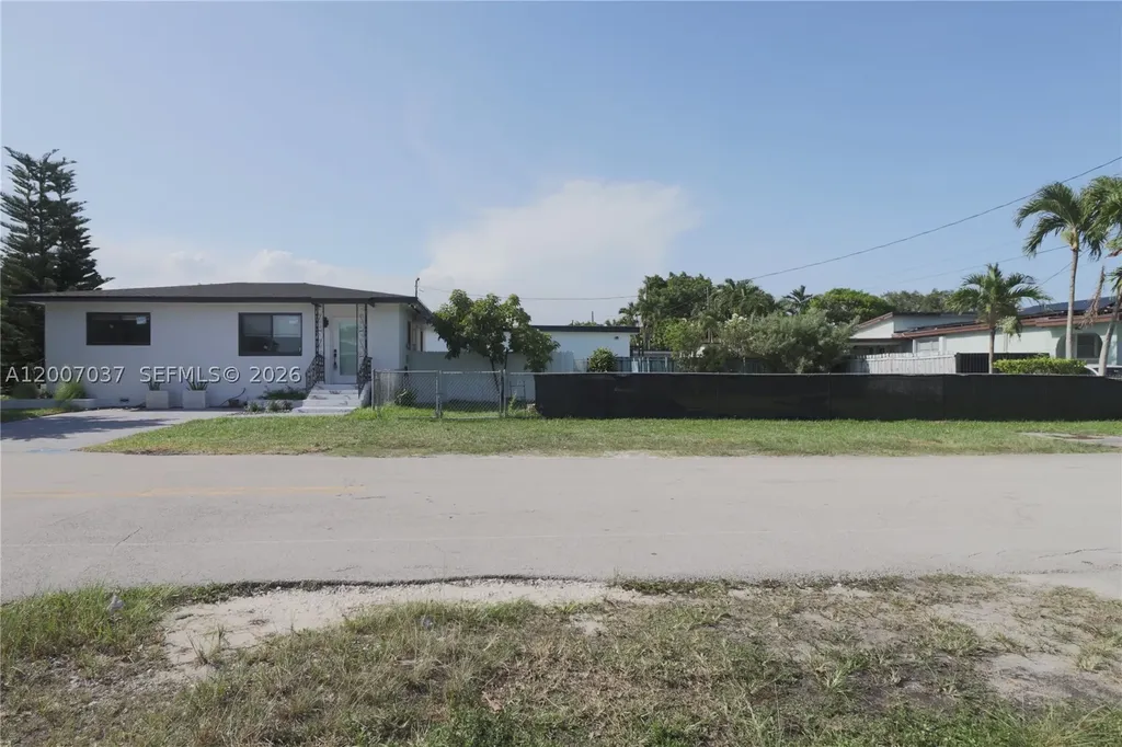 6595 SW 31st Street Miami FL 33155