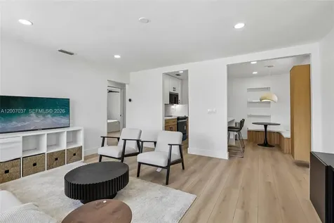 6595 SW 31st Street Miami FL 33155