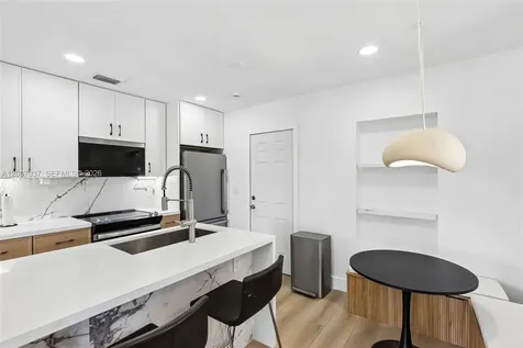 6595 SW 31st Street Miami FL 33155
