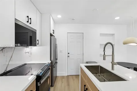 6595 SW 31st Street Miami FL 33155
