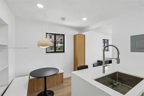 6595 SW 31st Street Miami FL 33155