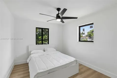 6595 SW 31st Street Miami FL 33155