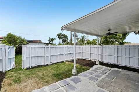 6595 SW 31st Street Miami FL 33155