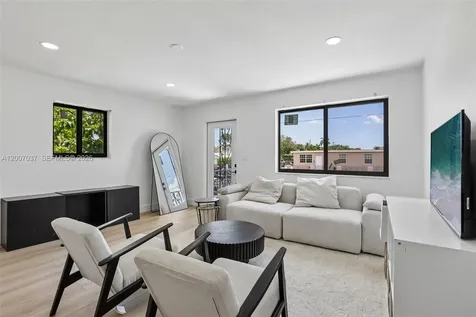6595 SW 31st Street Miami FL 33155
