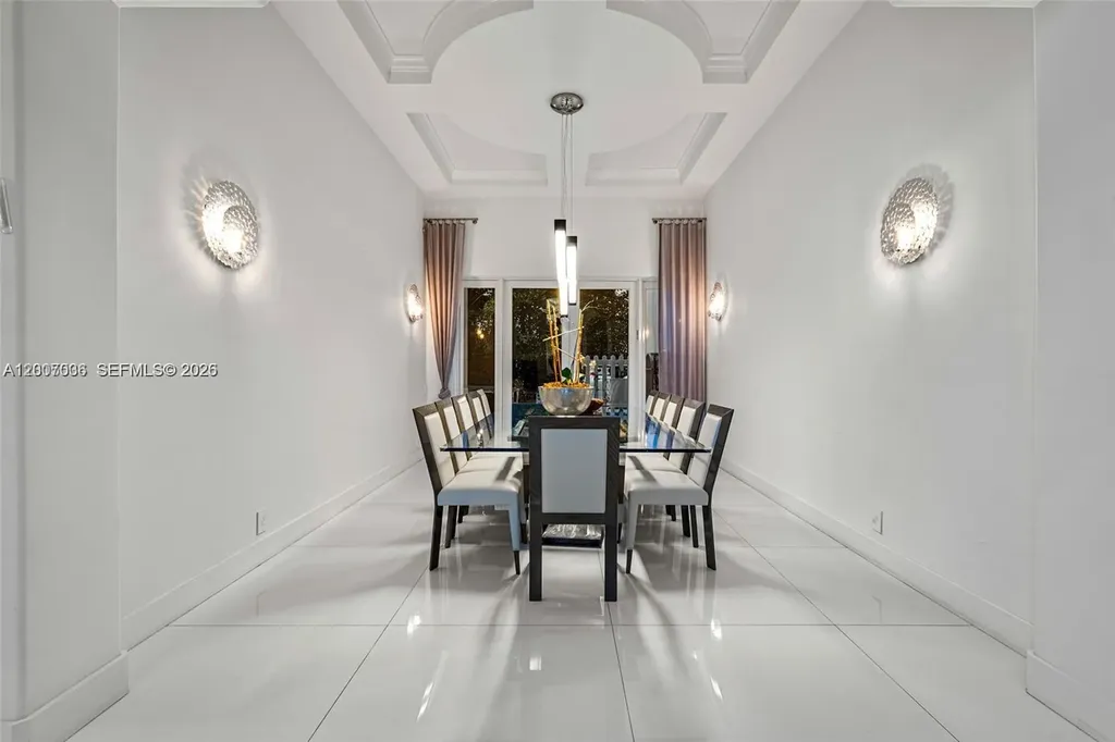 1260 Harbor Court Hollywood FL 33019