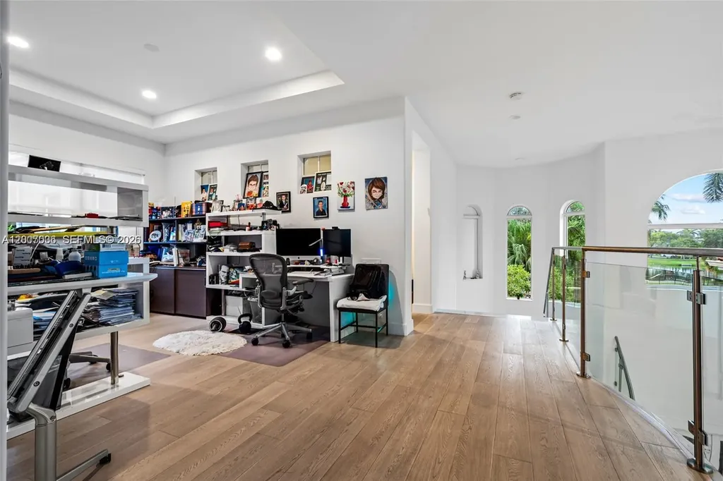1260 Harbor Court Hollywood FL 33019