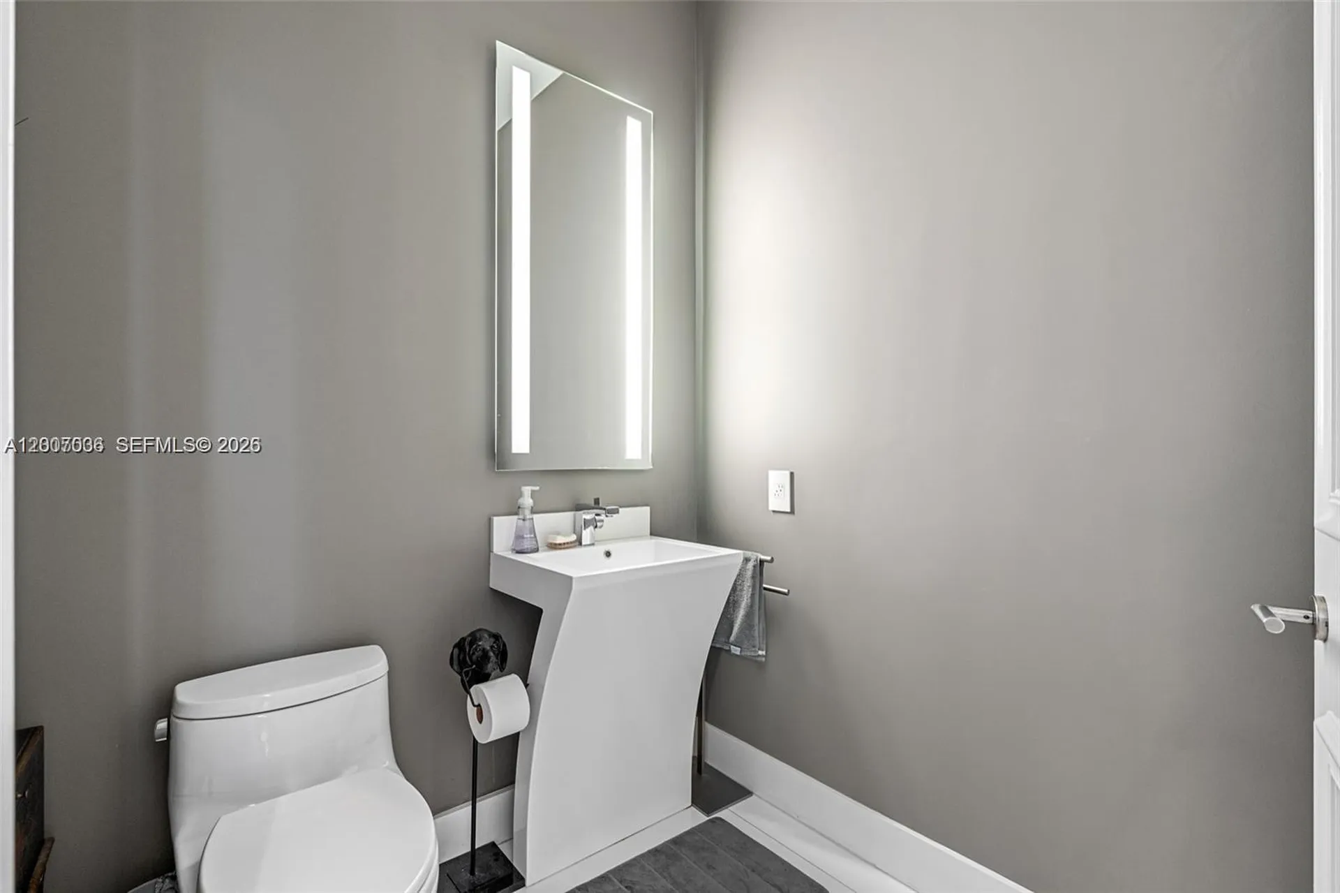 1260 Harbor Court Hollywood FL 33019