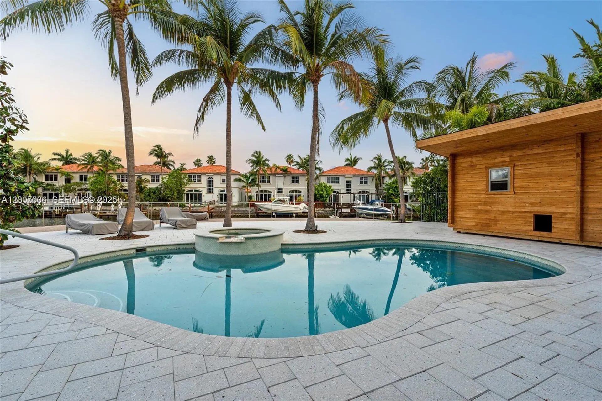 1260 Harbor Court Hollywood FL 33019