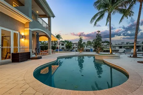 1260 Harbor Court Hollywood FL 33019