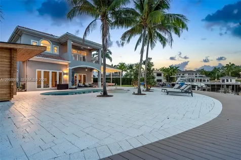 1260 Harbor Court Hollywood FL 33019