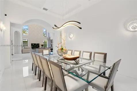 1260 Harbor Court Hollywood FL 33019