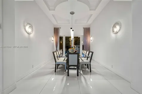 1260 Harbor Court Hollywood FL 33019