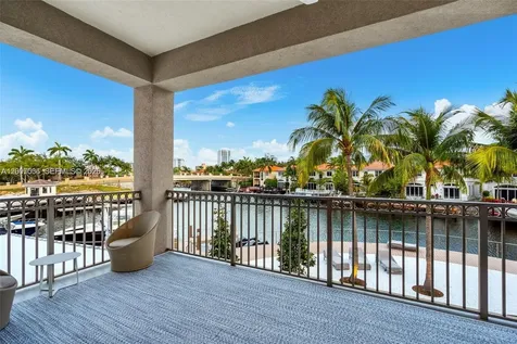 1260 Harbor Court Hollywood FL 33019