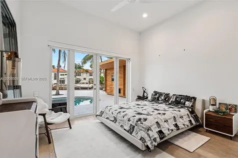 1260 Harbor Court Hollywood FL 33019