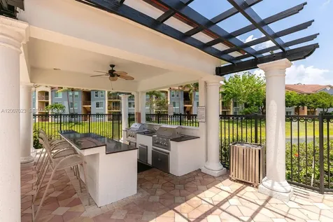 120 Villa Circle Boynton Beach FL 33435
