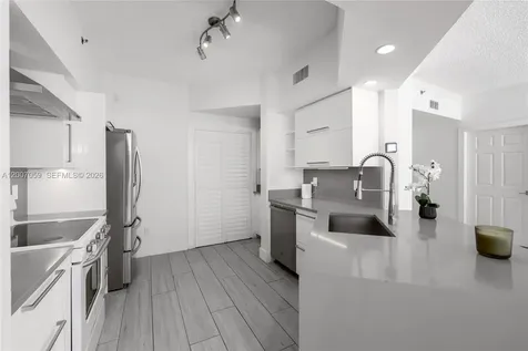 3245 NE 184th Street Aventura FL 33160