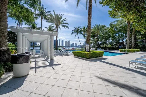 3245 NE 184th Street Aventura FL 33160